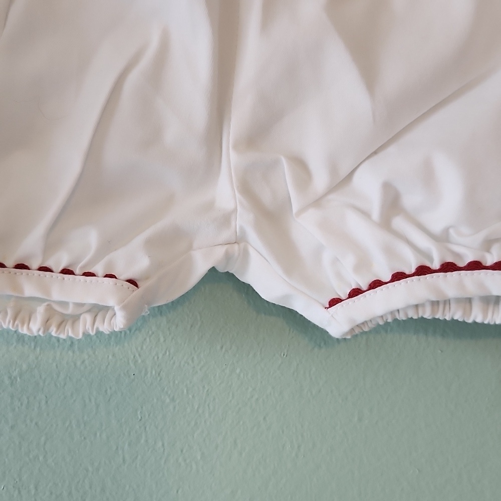 Jacadi Paris White Baby Shorts with Red Scalloped Trim - Picture 4 of 10